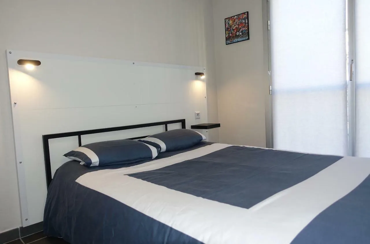 Le Palais - Appartement Au Centre Ville Avec Parking Prive 坎佩尔
